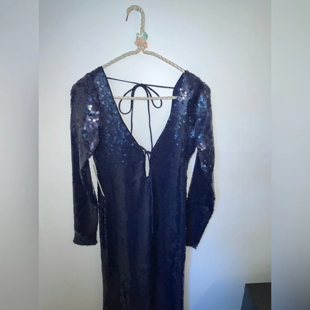 NWT ❤️❤️ Anthropologie Bardot Verona Sequin Maxi Dress In Navy- Size 8 - Picture 7 of 10